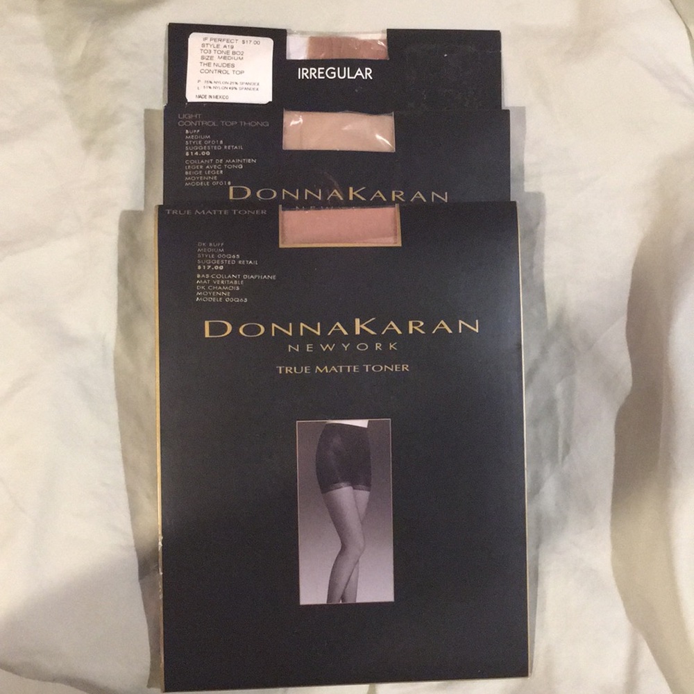Donna Karan Nude/buff pantyhose 3 pair NWT